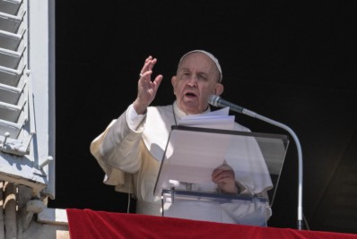 Papa Francisco pede perdão por abusos em internatos para indígenas no Canadá