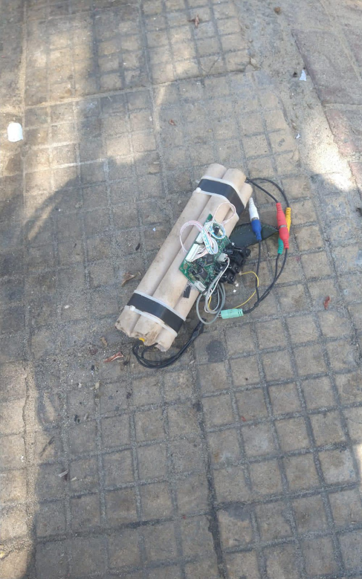 Guarda Municipal de Mangaratiba encontra artefato semelhante a bomba em Itacuru&ccedil;&aacute; 