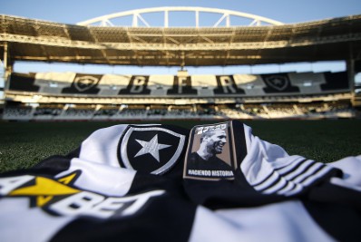 Botafogo tem reunião positiva com staff de argentino e envia novo contrato