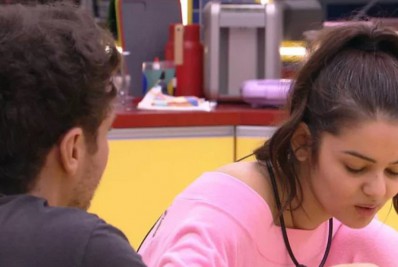 Eslovênia conversa com Lucas sobre a divisão dos grupos no 'BBB 22'