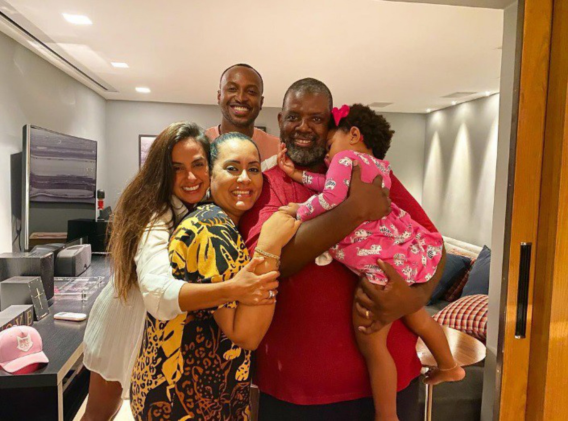 Péricles mostra encontro com Thiaguinho - Reprodução/Instagram