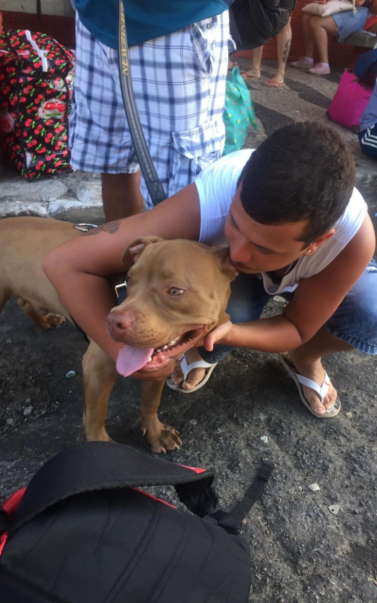 Familiares pedem liberdade de jovem com deficiência que teria sido preso injustamente