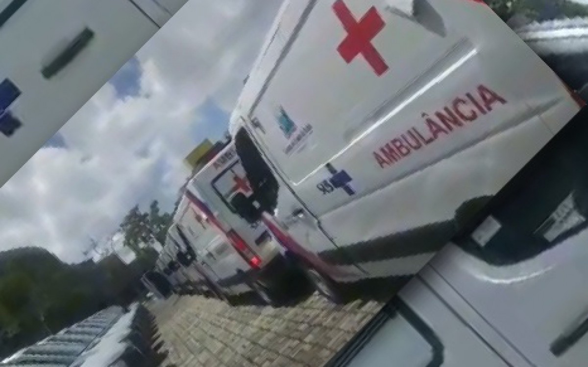 &Eacute; enganoso v&iacute;deo que afirma que ambul&acirc;ncias est&atilde;o escondidas na Bahia e seriam usadas para fins eleitoreiros ap&oacute;s compra pelo governo federal