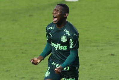 Novo reforço do Botafogo, Patrick de Paula vai ao Nilton Santos nesta segunda acompanhar o duelo com o Fluminense