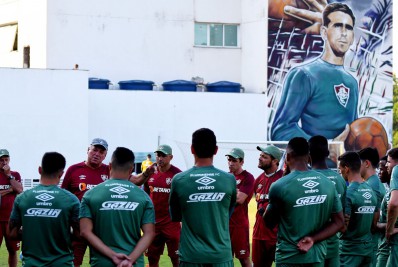 Sem Fred e com Luiz Henrique, Fluminense embarca para o Paraguai