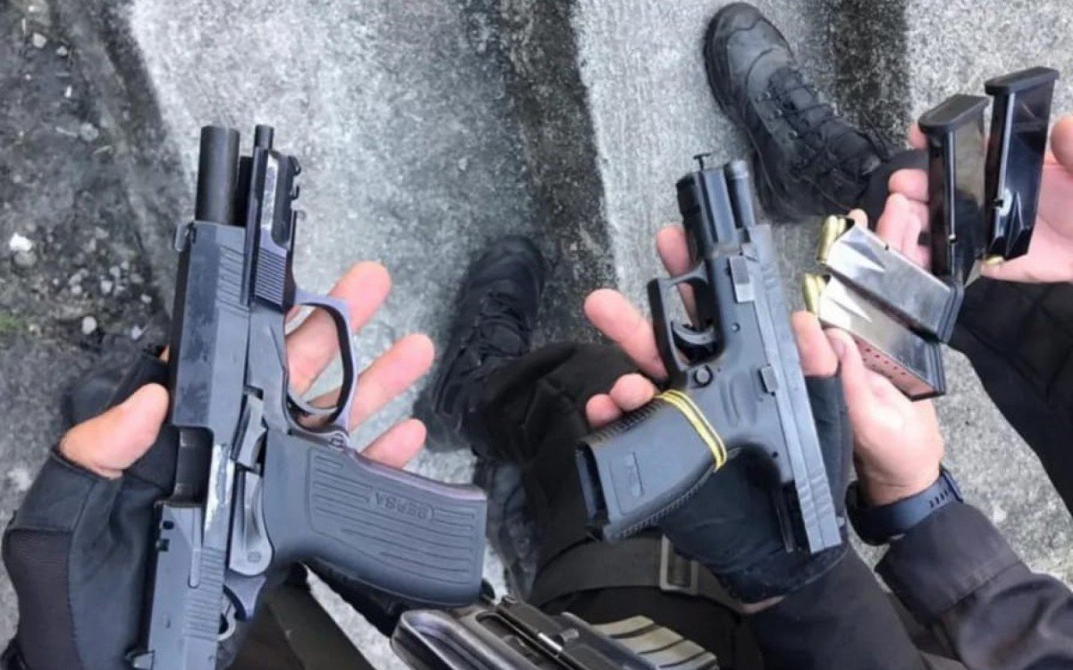Pistolas apreendidas por agentes do 21&ordm; BPM