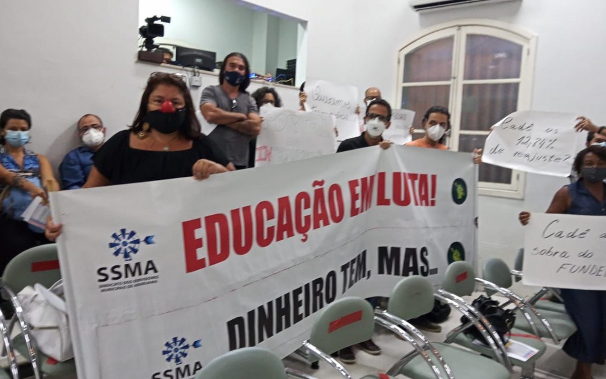 Professores protestaram por quase dois meses cobrando transpar&ecirc;ncia com verba do Fundeb