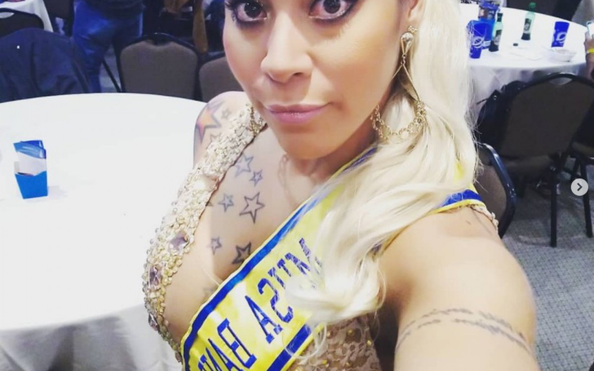 Ex-PM desfilou como musa da Banda da Barra