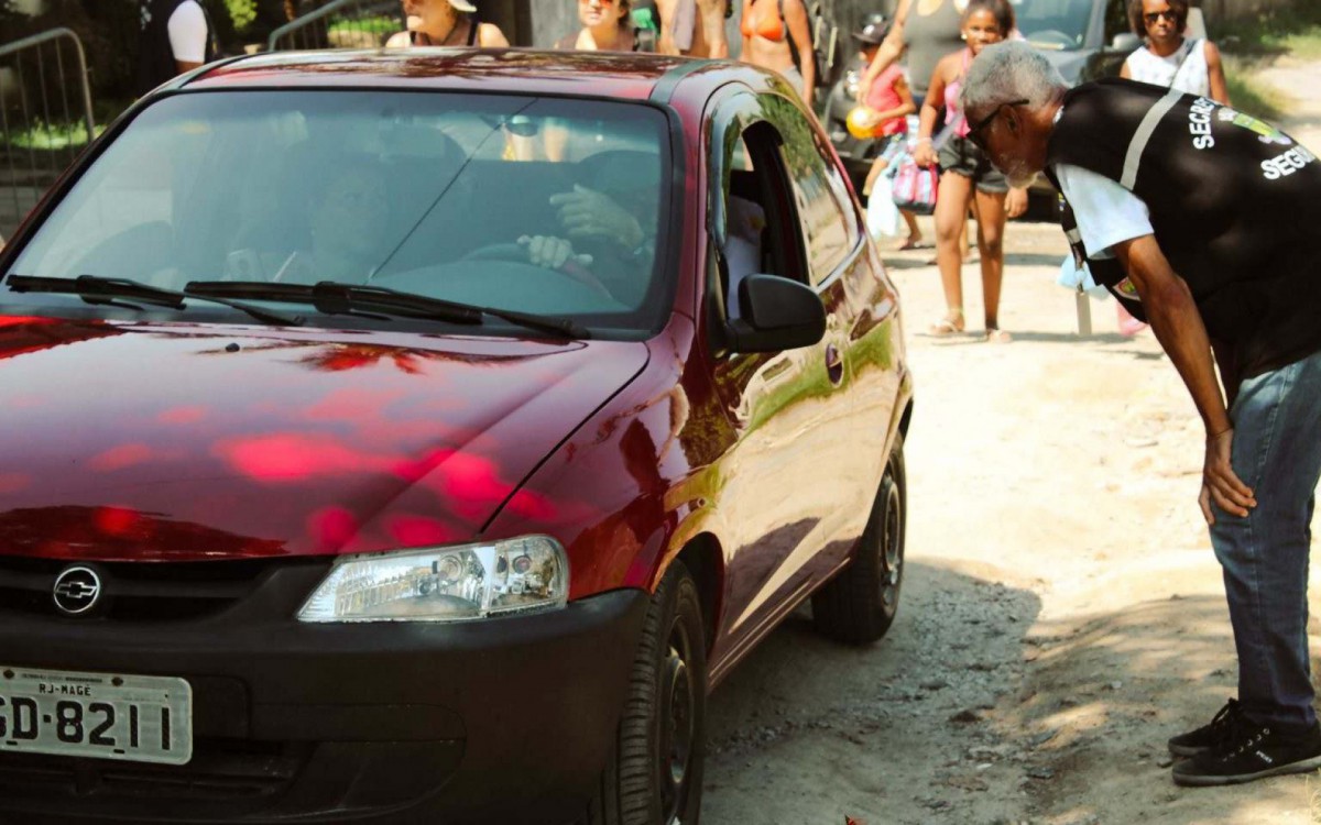 Guarda Municipal intercepta 78 veículos entre ônibus, vans e utilitários na Operação Verão. - Divulgação/Prefeitura de Magé.