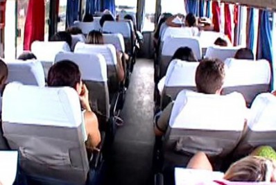 Universitários de Angra voltam a ter transporte gratuito