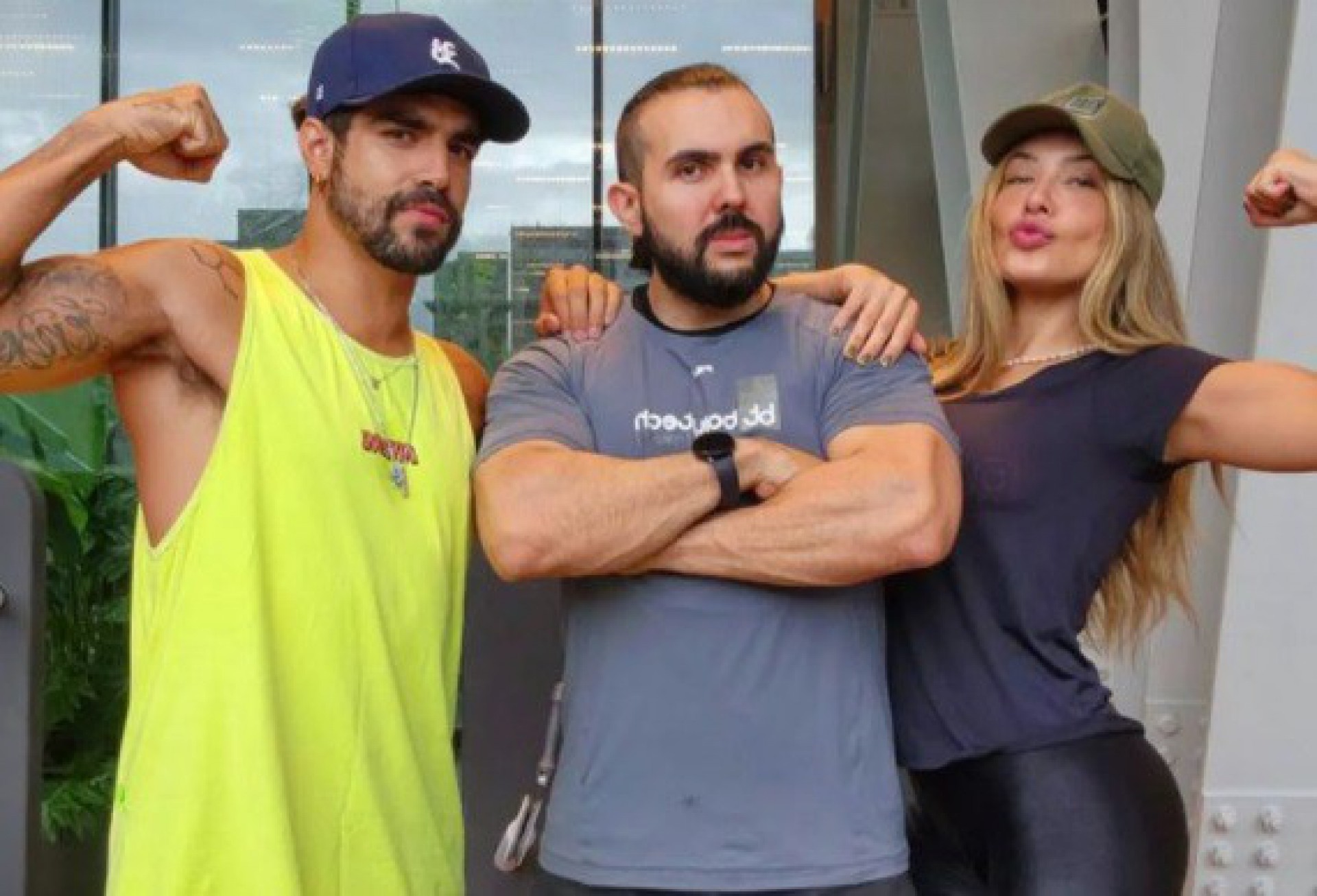 Caio Castro com namorada - Reprodução