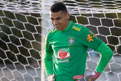 Dirigente do Flamengo abre o jogo sobre provável compra do goleiro Santos