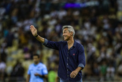 Paulo Sousa avalia vitória em clássico e aborda passagem de Jorge Jesus ao falar sobre conquistar torcedores do Flamengo
