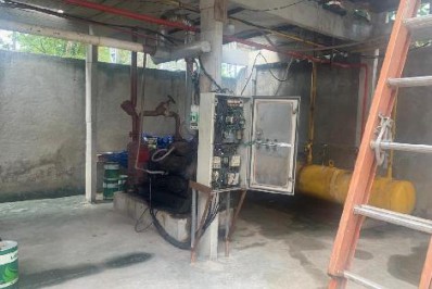 Polícia fecha fábrica clandestina de gelo em Realengo, na Zona Oeste - Divulgação