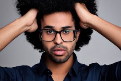 Ex-BBB Luciano comemora fase e mira 'fama nível Anitta'