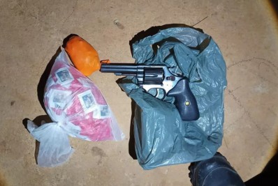 Polícia Civil faz operação contra o tráfico de drogas em distrito de Petrópolis