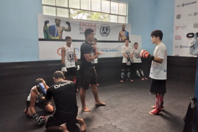 Projeto esportivo nas escolas de São Gonçalo forma futuros campeões