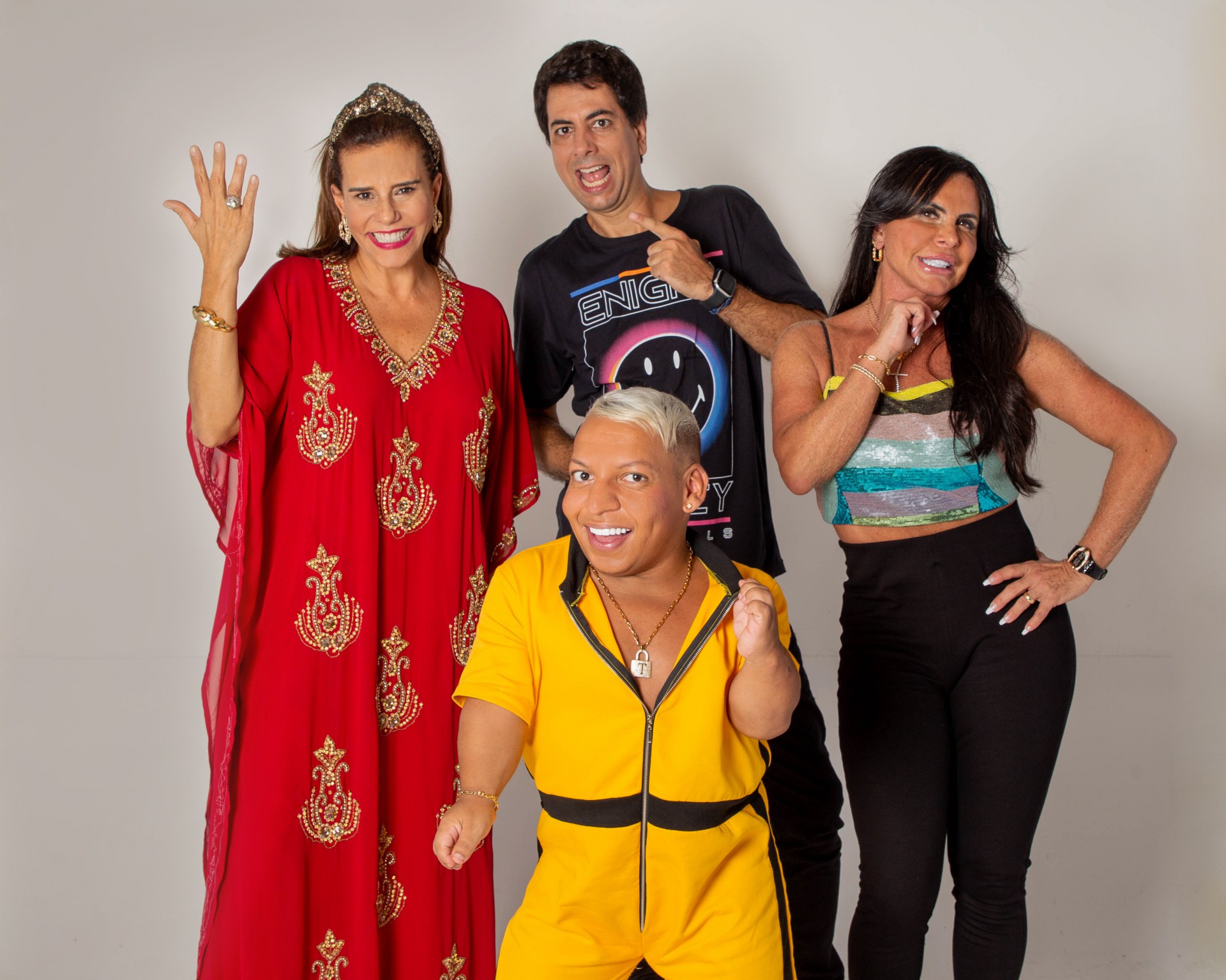 Gretchen, Narcisa Tamborindeguy, Marcelo Barbur (Beby) e Tokinho são os novos apresentadores do 'Encrenca' - Divulgação RedeTV!