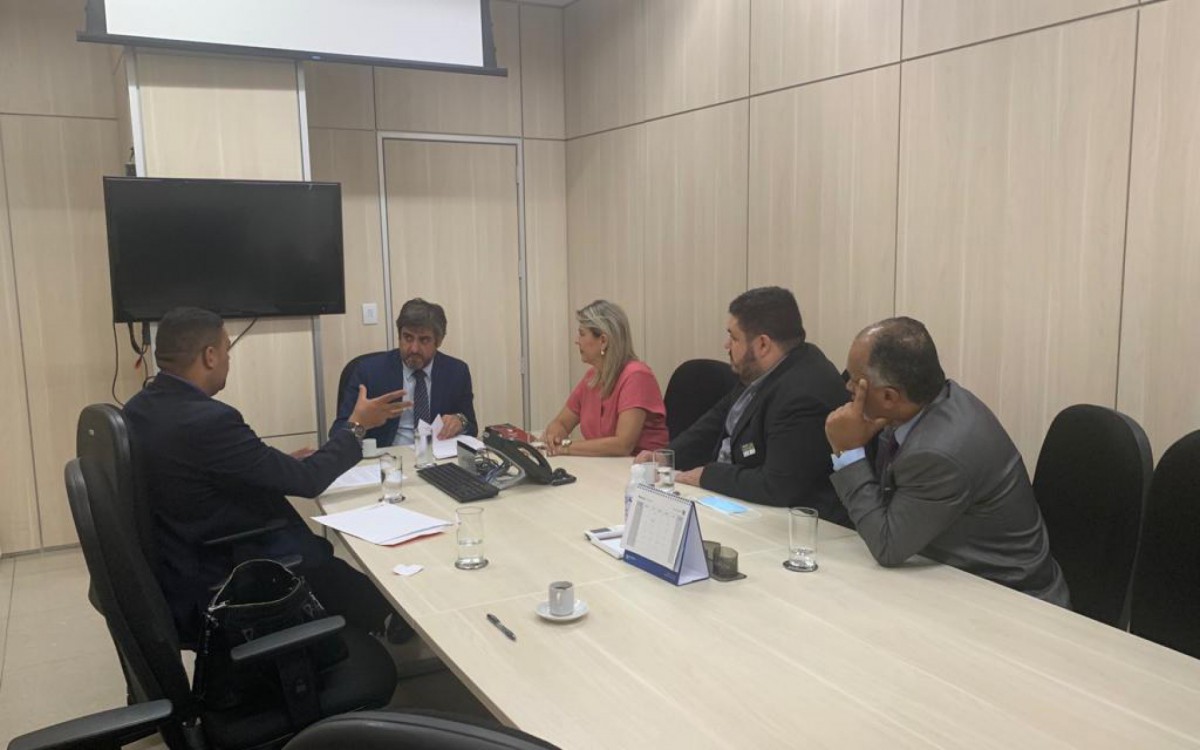 Rosi teve diversas reuni&otilde;es durante a semana