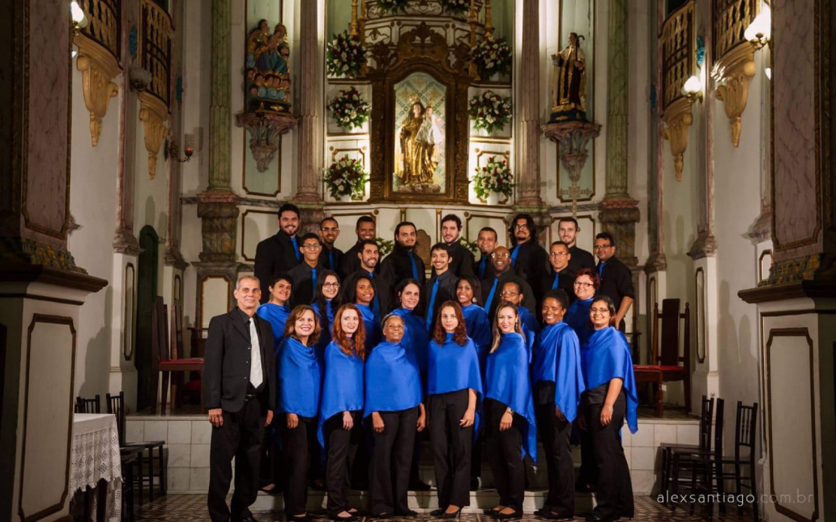 O Coral de Angra dos Reis est&aacute; selecionando m&uacute;sicos, regentes e cantores para retomar as atividades  