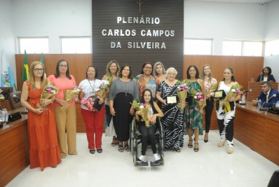 Mulheres são homenageadas na Câmara Municipal de Saquarema