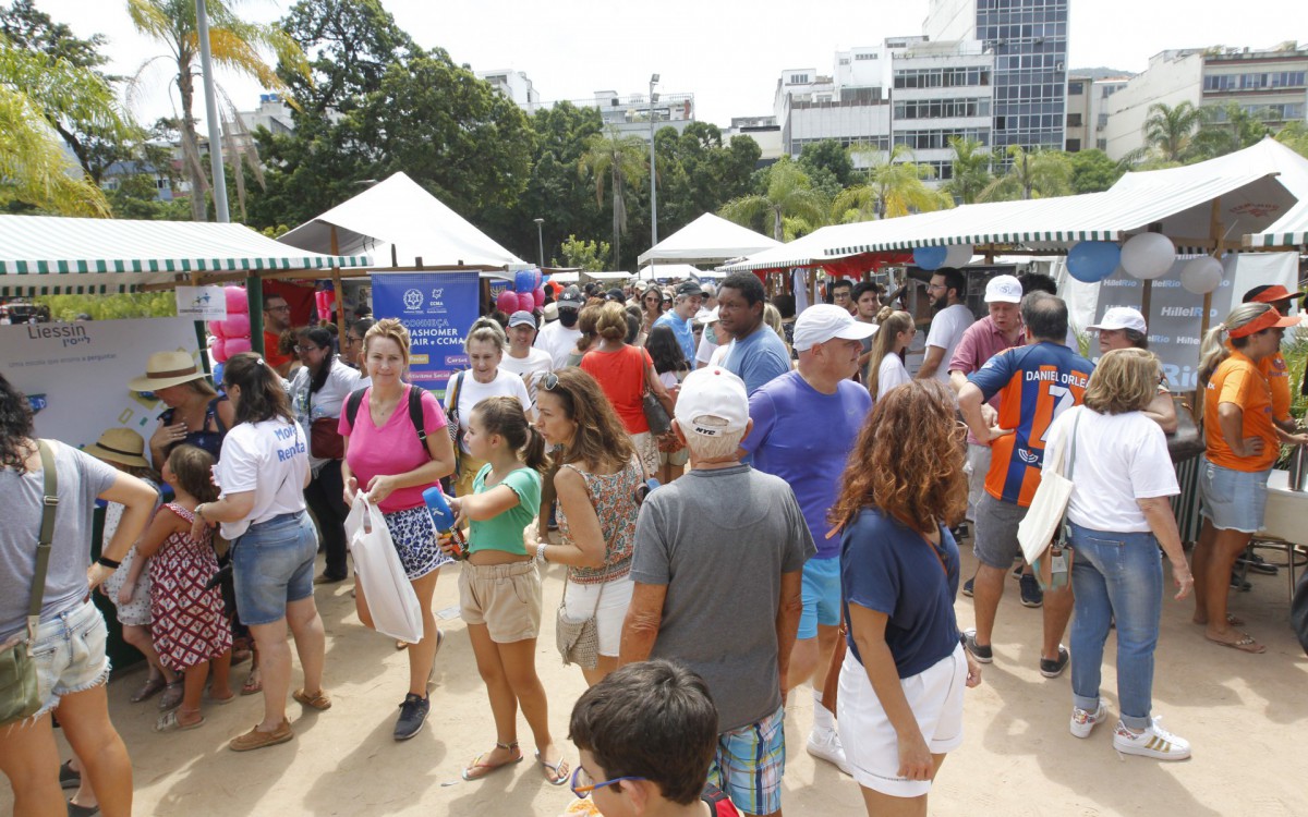 Geral - Festa judaica na Praça Nossa Senhora da Paz, em Ipanema, zona sul do Rio. - Reginaldo Pimenta / Agencia O Dia