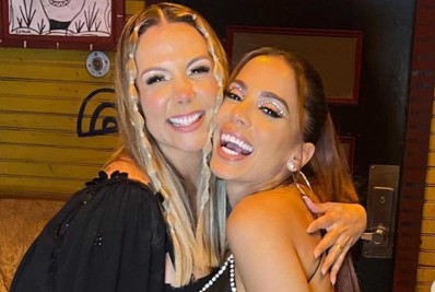Anitta curte evento de Carnaval de Carla Perez e Xanddy em Orlando