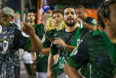 Bateria e comissão de frente são destaques do Acadêmicos do Cubango em ensaio técnico