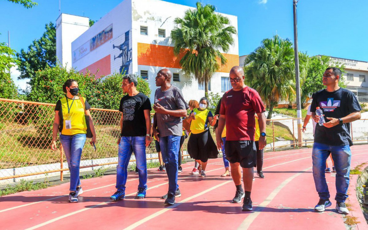 Os acad&ecirc;micos tamb&eacute;m passaram pela Vila Ol&iacute;mpica