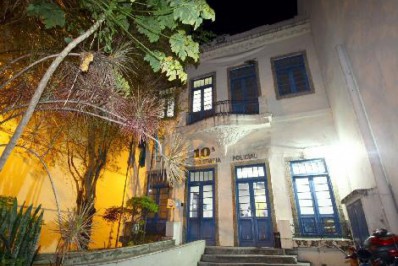 Homem acusado de estuprar a filha é preso em Botafogo