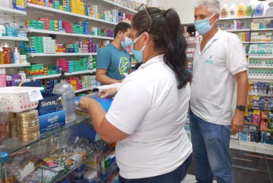 Vigilância Sanitária fiscaliza farmácias em Saquarema
