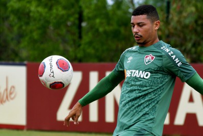 André projeta jogo difícil do Fluminense contra o Botafogo