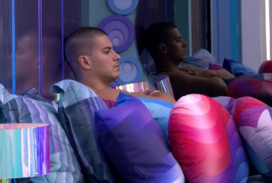 'BBB 22': Arthur Aguiar critica postura de aliado pelas costas
