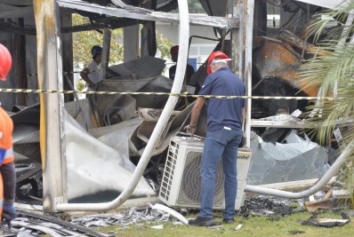'Partiu o coração da gente', diz paciente sobre incêndio em clínica da família de Realengo