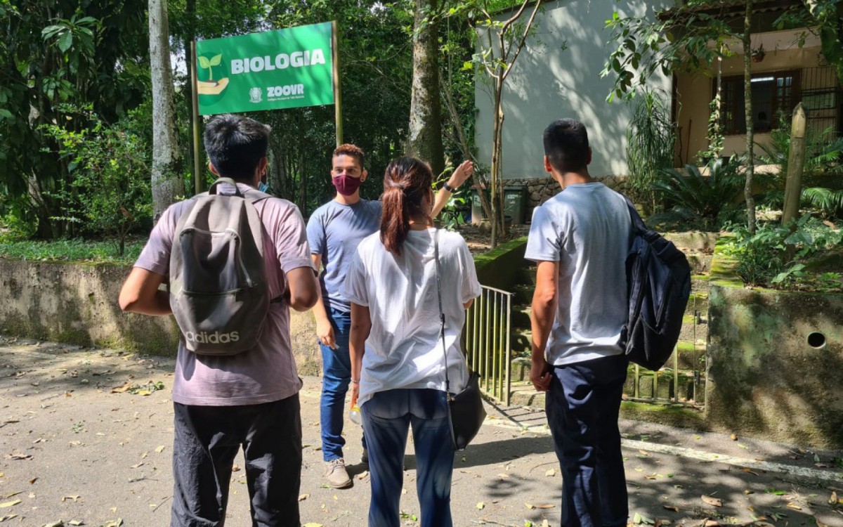 Meio Ambiente de VR recebe visita de intercambistas do Peru