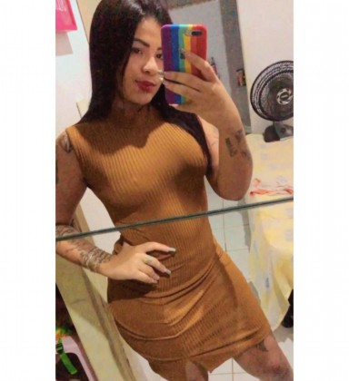 Bruna do Nascimento Marques Maciel, de 21 anos, foi assassinada a tiros na madrugada desta segunda-feira  - Reprodução