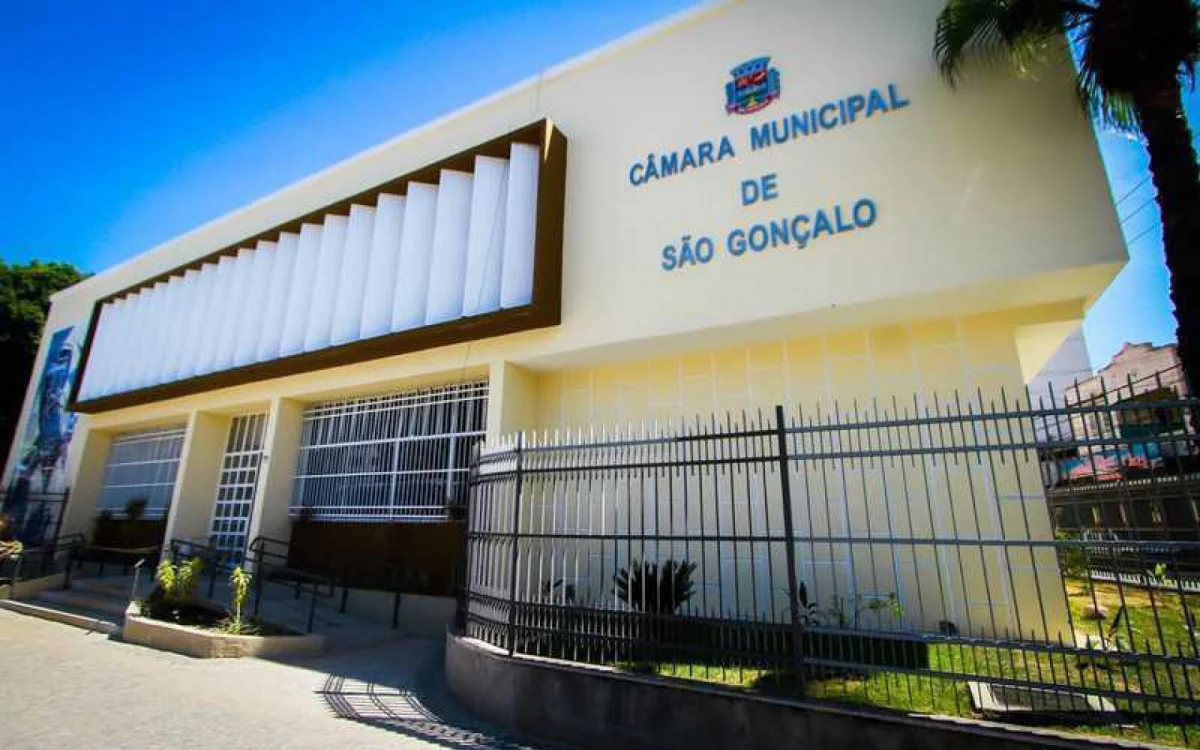 Câmara de SG paga seis folhas de pagamentos em menos de dois meses