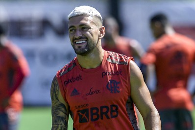 Após gol da classificação do Uruguai na Copa, Arrascaeta é destacado pela FIFA