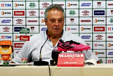 Abel Braga elogia atuação do Botafogo e valoriza vitória do Fluminense: 'Estou feliz'