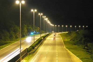 BR-116/RJ tem intervenção no trecho da baixada na madrugada desta quarta-feira, 23/03