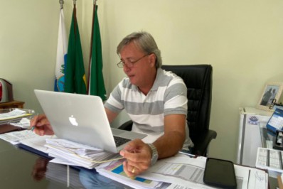 Prefeito de Búzios é afastado do cargo, mas retorna depois de juiz recuar
