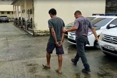 Homem é preso após invadir estabelecimento pelo duto do ar-condicionado e furtar celular