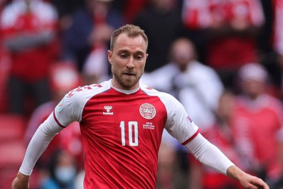 Técnico da Dinamarca confirma reestreia de Eriksen nove meses após parada cardíaca