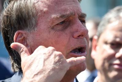 Bolsonaro critica TSE e diz que medidas da Corte só o prejudicam