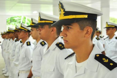 Colégio Naval abre vagas para mulheres pela primeira vez na história; veja como se preparar