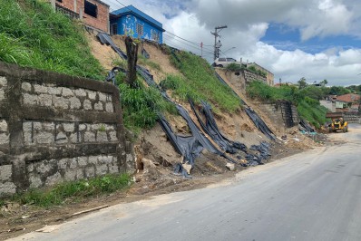 Itatiaia inicia obra de muro de contenção no bairro Vila Esperança
