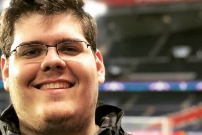 Ex-empresário de Luva de Pedreiro rebate questionamentos de Casimiro