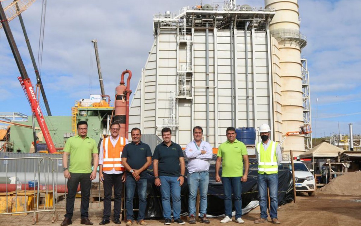 O prefeito de Macaé se reuniu com o CEO do grupo ARKE, proprietário da UTE Marlin Azul, Bruno Chevalier; com o Diretor de Operações, João Lucas Ribeiro, e o gerente do projeto Rogério de Souza