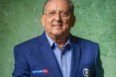 Galvão Bueno critica arbitragem e aborda virada do Botafogo sobre o Internacional: 'Histórico'