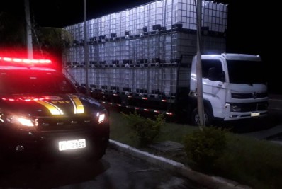 Caminhoneiro é flagrado com CNH suspensa na Dutra